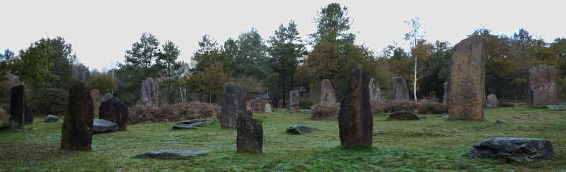 Vue g�n�rale du site des Pierres droites de Monteneuf
